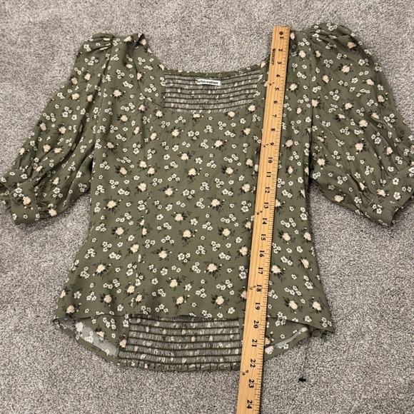 NWOT Reformation Cave Blouse Green Cera Floral Ditsy Romantic Size 10 - Picture 9 of 11